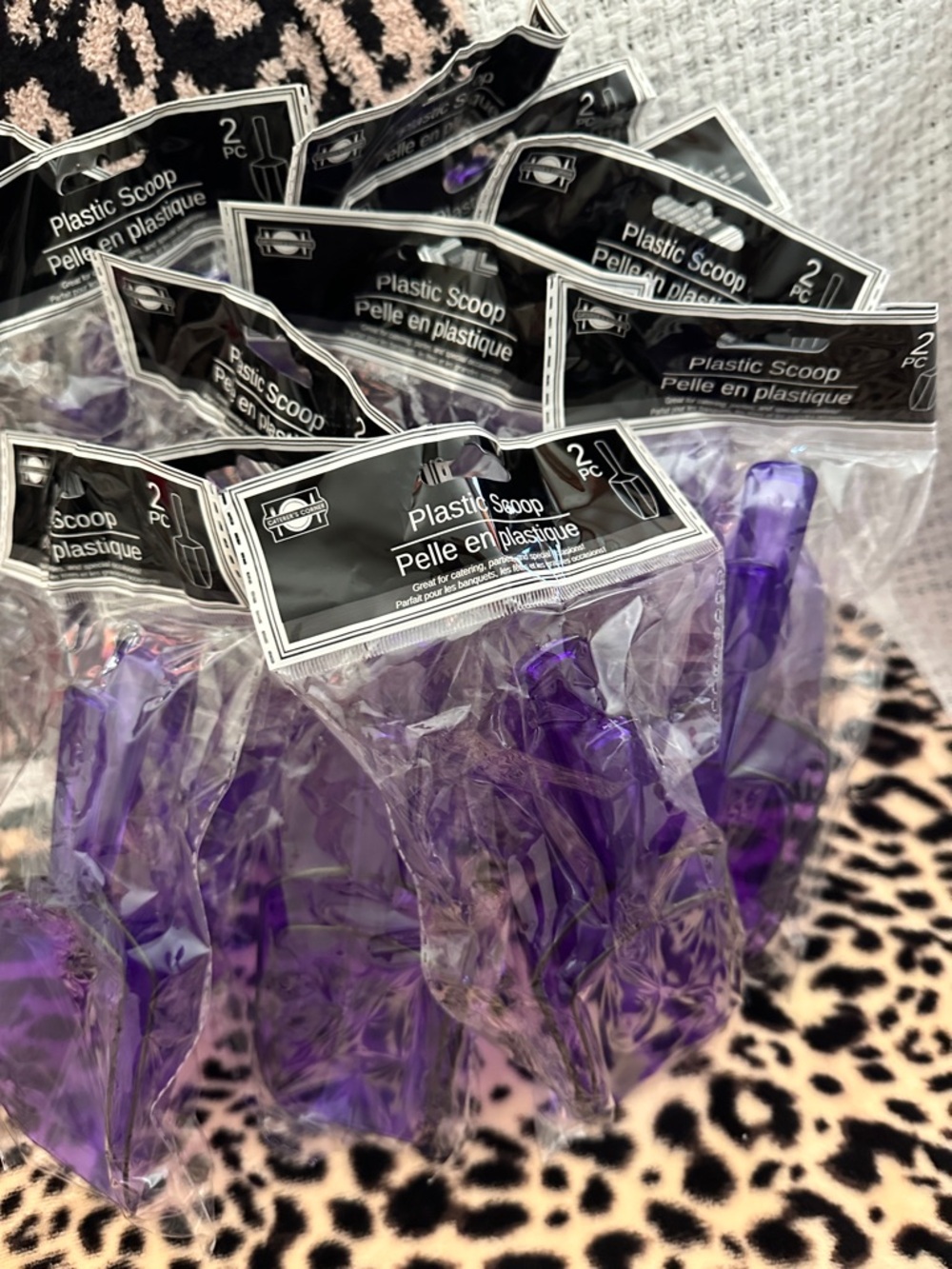 Lot of 12 Purple Plastic Scoop - Party Supplies